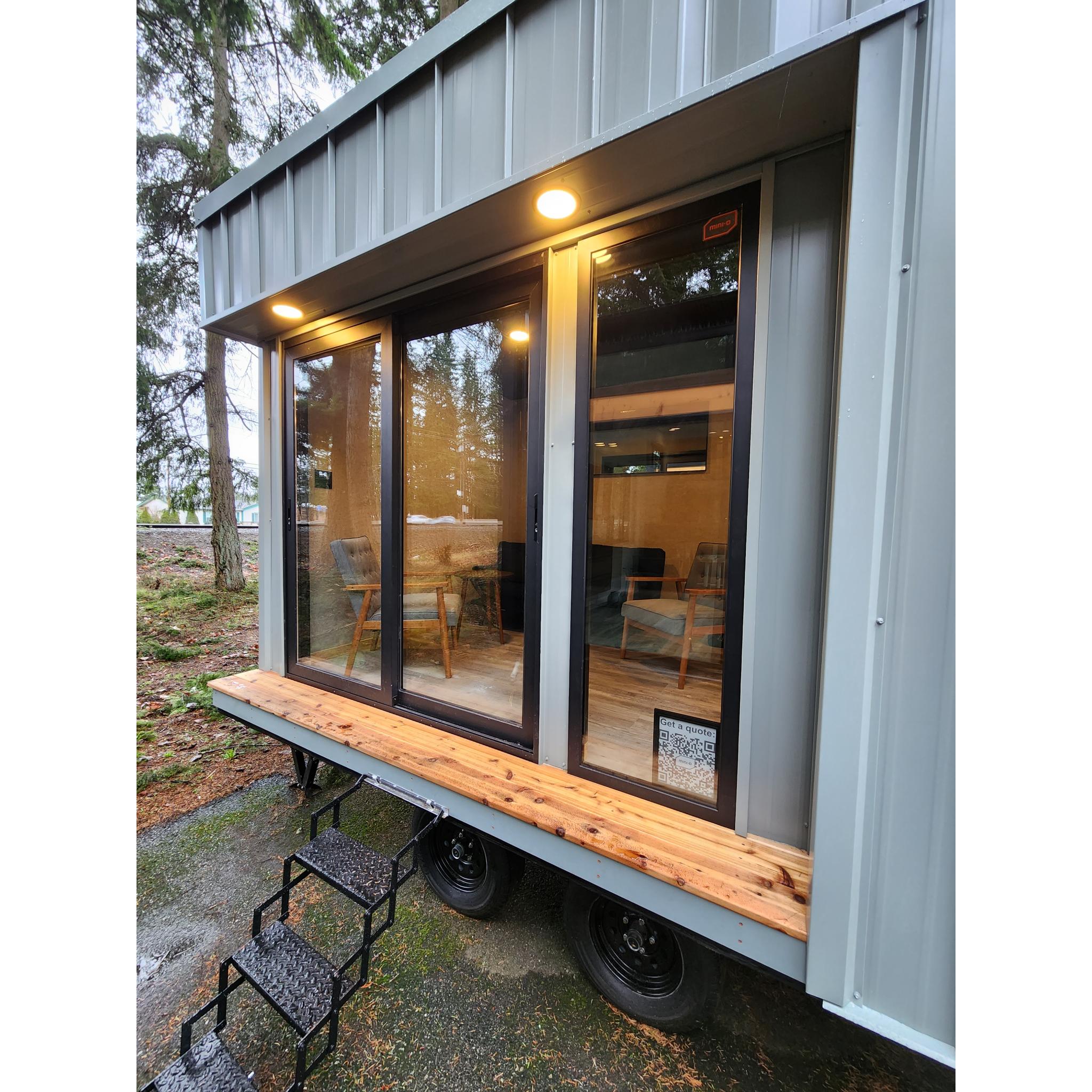 Mini-O Turnkey Outdoor Pod - The Sixteen Pod with Trailer